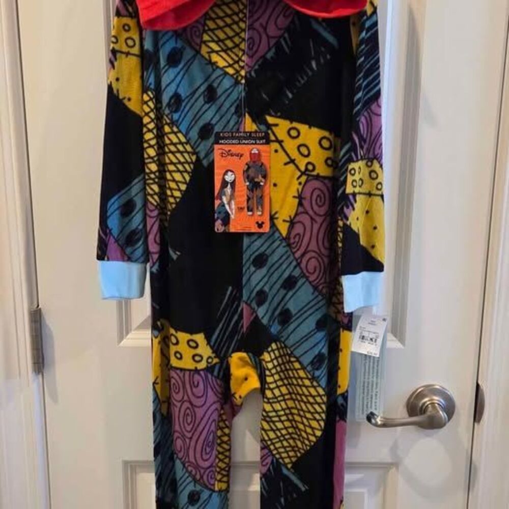 NBC child's sally size small(6/6X) hooded union suit
